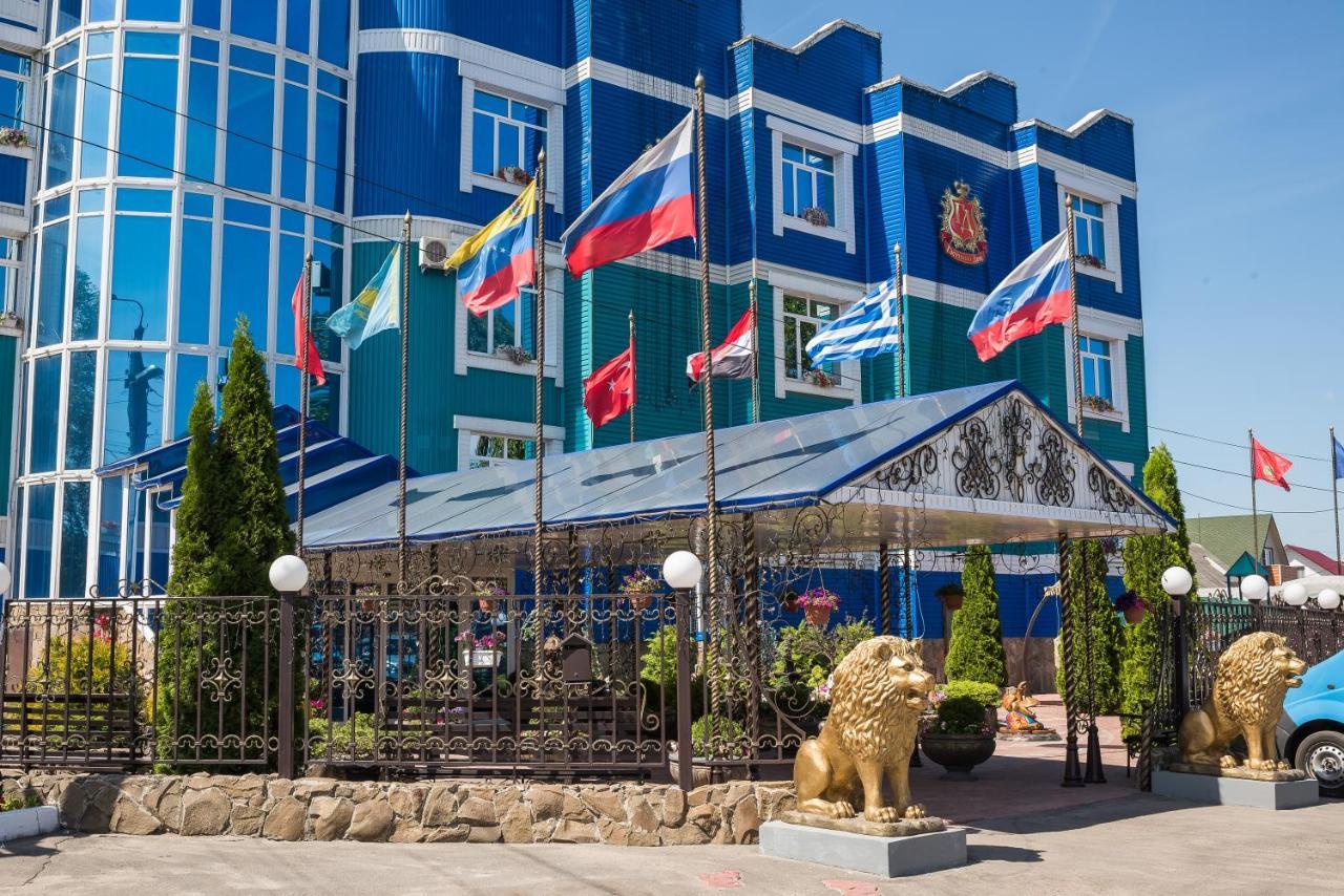 فندق بريانسكفي  Gostiniy Dom المظهر الخارجي الصورة